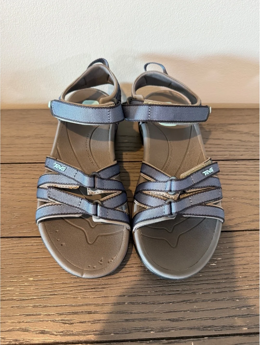 Teva Women's Size 7.5 Gray Sport Sandals